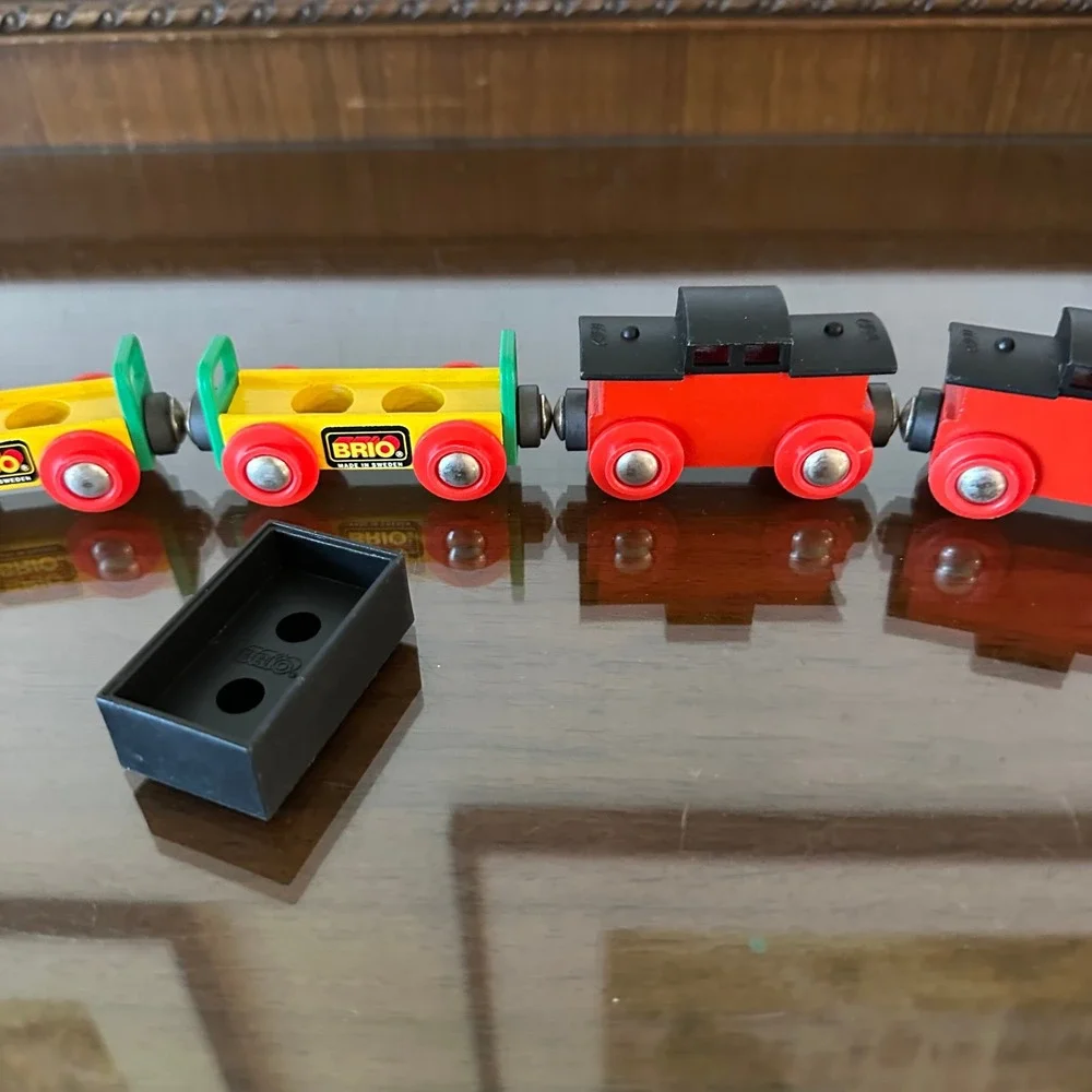 Brio Vintage Wooden Railway Train Set GWR Green Engine Cargo Cars Caboose Sweden